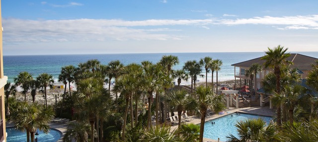 BEACHFRONT! Golf Cart. Fully Stocked. FLYING? . KIDS? No Problem - No Stress. in Miramar Beach