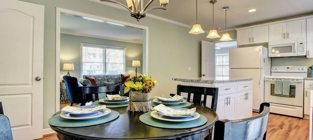 Beautiful, Charming, Historic Riverfront and Wrightsville Beach! in Wilmington