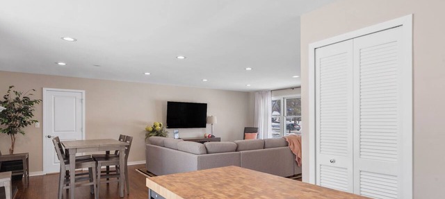Beautifully Rehabbed 3 Bedroom Home - ALL NEW! in Naperville