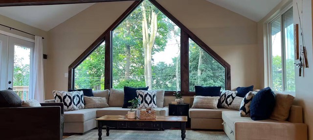Blue Lakeview Home in Edgerton