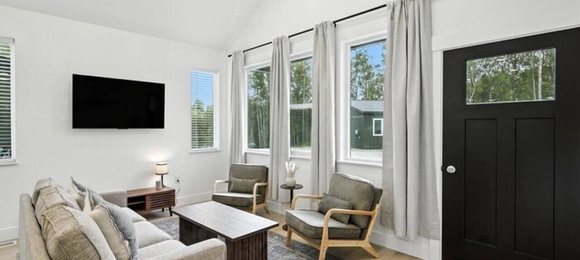Boreal King Suite | Hatcher Pass | Local Goods in Palmer