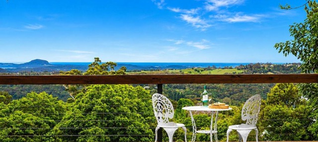 Brilliant Hinterland & Ocean Views - Farm Stay in Mapleton
