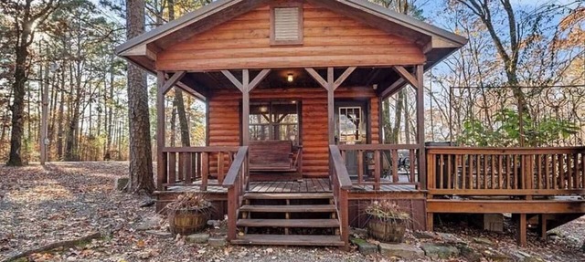 Broken Bow Duo Cabins | Private Hot Tub in Broken Bow