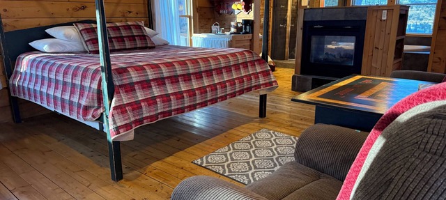 Cabin 1 Delightful - Includes a Homemade Country Breakfast in West Union