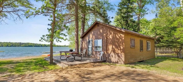 Cabin #9 2BR 1BA Timberlane Resort in Park Rapids