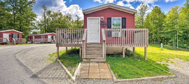 Cassopolis Cabin w/Lake & Fishing Access! in Cassopolis