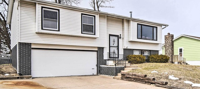 Cedar Rapids Rental w/Yard ~ 6 Mi to Downtown! in Cedar Rapids