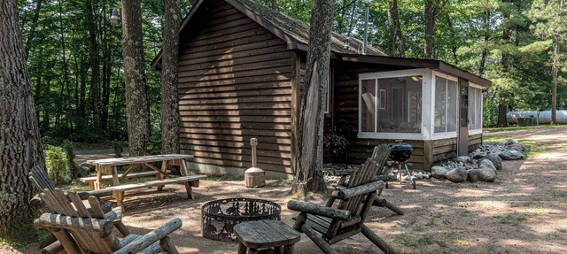 Cedarwood Cabin, resort amenities, Lake, Beach in Lac du Flambeau