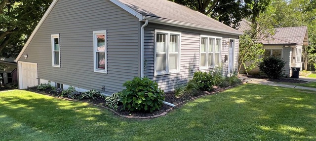 Charming 2-bedroom cottage in Buchanan with AC, WiFi, Centrally located! in Buchanan