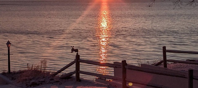 Charming 2-bedroom cabin sits on 2.5 acres on Hubbard Lake. in Hubbard Lake