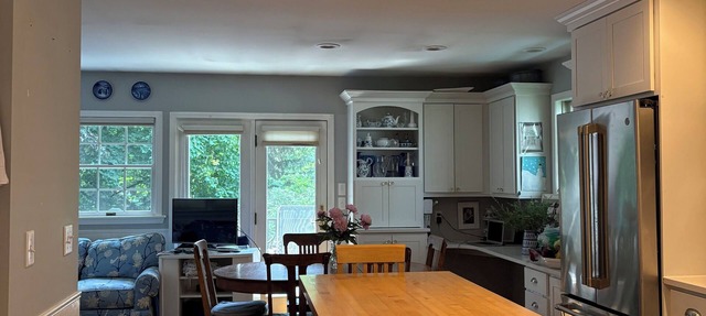 Charming Burns Park home, three bedroom, three bath, walk to campus, large deck in Ann Arbor