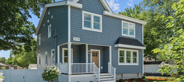 Charming Colonial, 5 Bedrooms, 3 Full Baths, 3,200 + Sq Ft, Finished Basement in Springfield