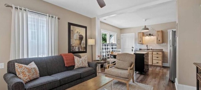 Charming duplex walkable to historic downtown Cedarburg in Cedarburg