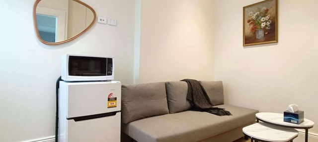 Charming lodge with AC, mins walk to SYDU and bus stop in Forest Lodge