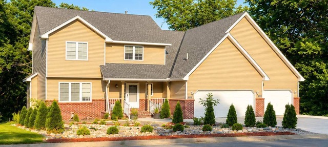 ‼️Chic Basement Getaway w/AC & Fire Pit in North Saint Paul