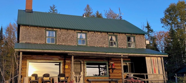 Classic Canadian Log home on a private lake, with acres to explore! in Piopolis