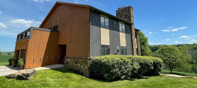 Clear Fork Ridge Stunning Lodge: Views & Spa in Worthington Township