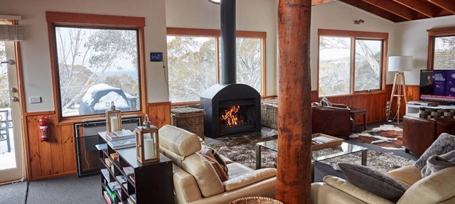 Cloud 9 Alpine Lodge in Dinner Plain
