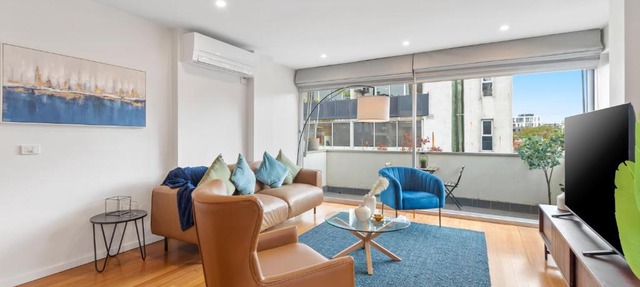 Complete Host Fitzroy Townhouse in Melbourne