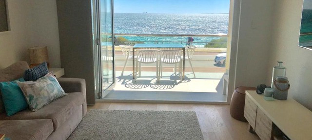 Cottesloe Beachfront Ocean View Apartment in Perth
