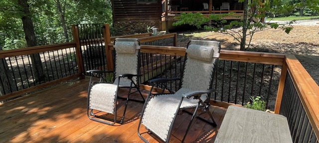 Country Cedar Cabin with Pool & Meramec River Access, Pets Welcome in Bourbon