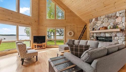 Cozy A Frame Waterfront Chalet Dock Fireplace in Traverse City