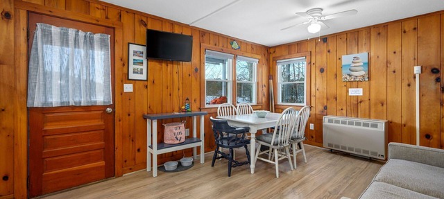 Cozy Cape Cod Cottage with Peaceful Water Views in Sandwich