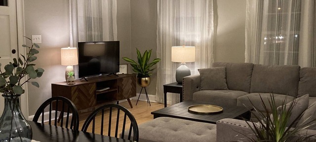 COZY OLD CHARM IN TOSA in Wauwatosa