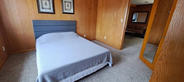 Cozy/Spacious home near Whitewater State Park! in Saint Charles