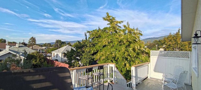 Cozy suite with private entrance, 5 minutes from downtown. in Vernon