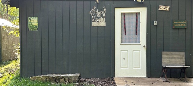 Da Turdy Point Buck Bunkhouse - Lake Access! Grayling - Gaylord in Grayling