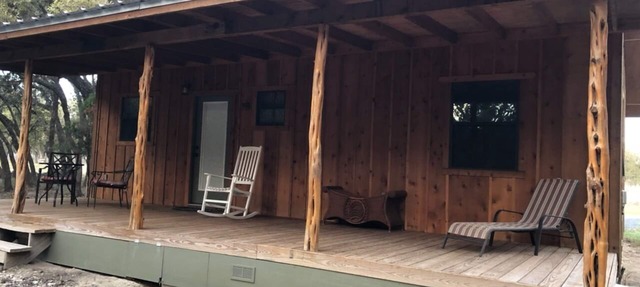 Deer Run Cabin, Utopia TX in Utopia