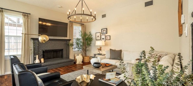 Designer-Styled Modern Farmhouse w/Heated Pool in Allen
