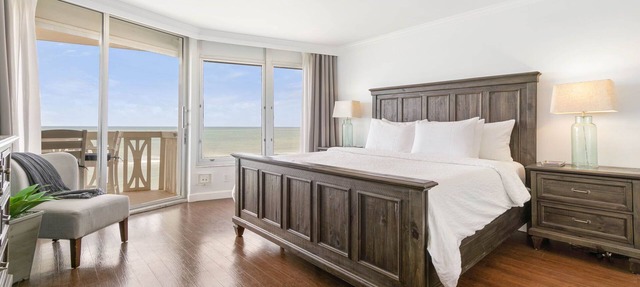 DIRECT OCEANFRONT Luxury & Modern HIGH FLOOR Condo in Ormond Beach
