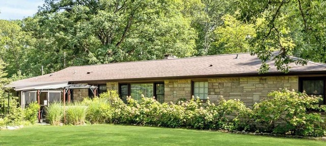 Dog-Friendly Dual Home in the Woods w/Lake Access in Pullman