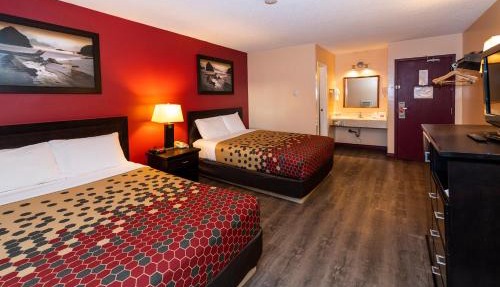 Econo Lodge Edson - 2nd Ave in Edson