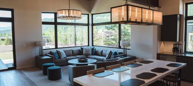 Elegant 4BR Meadow Cabin | Mountain View + Hot Tub in Jackson