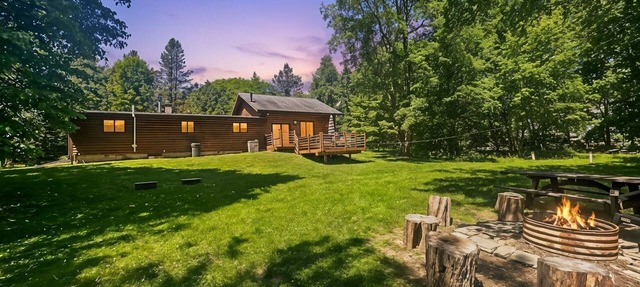 Elk Lodge, beautiful home with lake access in Phillips