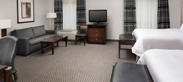 Everything You Need For The Perfect Vacation! 4 Units, Pool, Free Breakfast! in Athens