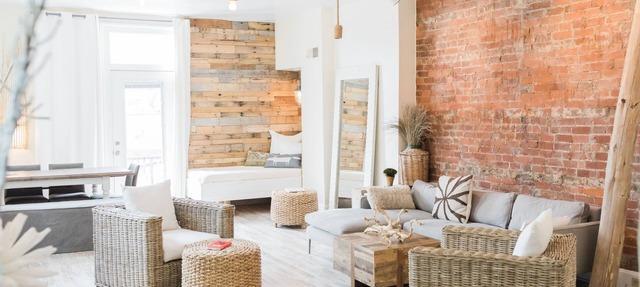 Experience this amazing Mt Adams home where celebrities stay in Cincinnati