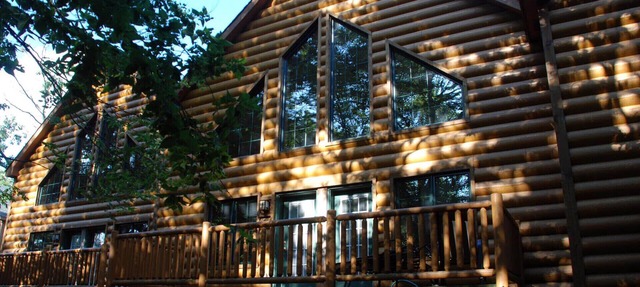 Extended Stay: Highest-Rated Luxury Cabin in Most Secluded Area of Resort! in Oglesby