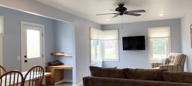 Family Getaway, Minutes away from Leland, Lake Leelanau, Suttons Bay in Lake Leelanau