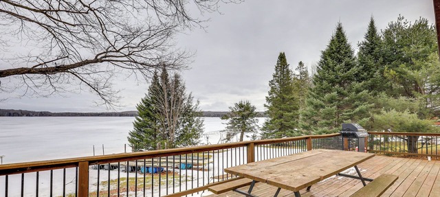 Fish, Float & Ride the Trails! Northwoods Retreat in Pearson
