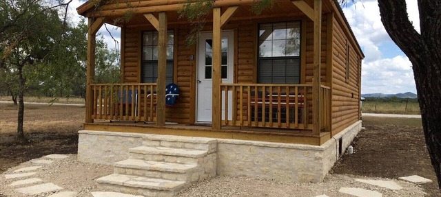 Freedom River Cabin in Utopia