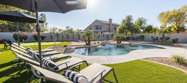 Glendale Grovers in Glendale