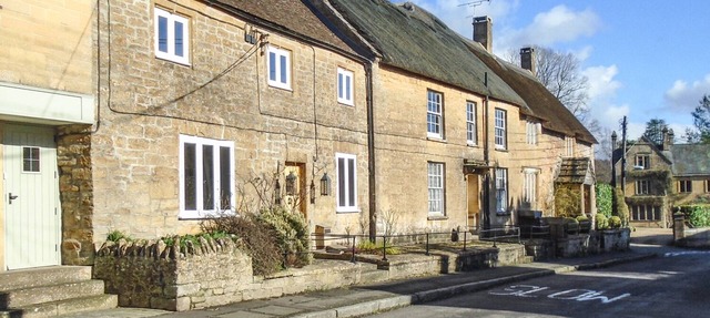 GREENHAM COTTAGE, family friendly, with a garden in Norton-Sub-Hamdon in Stoke-Sub-Hamdon