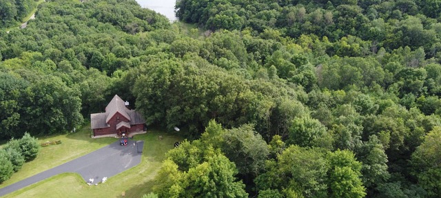 Hickory Ridge Log Cabin Living in Wonewoc