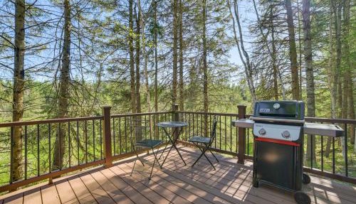 Hike, Fish & Unwind: Riverfront Vanderbilt Cabin in Vanderbilt