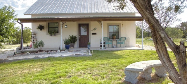 Hill Country Views from Azul Cottage in Utopia