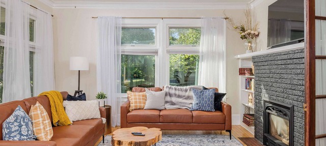 Historic Appleton Mansion-Sleeps 13 & Free Parking in Appleton